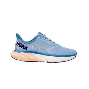 Hoka women’s size 9.5